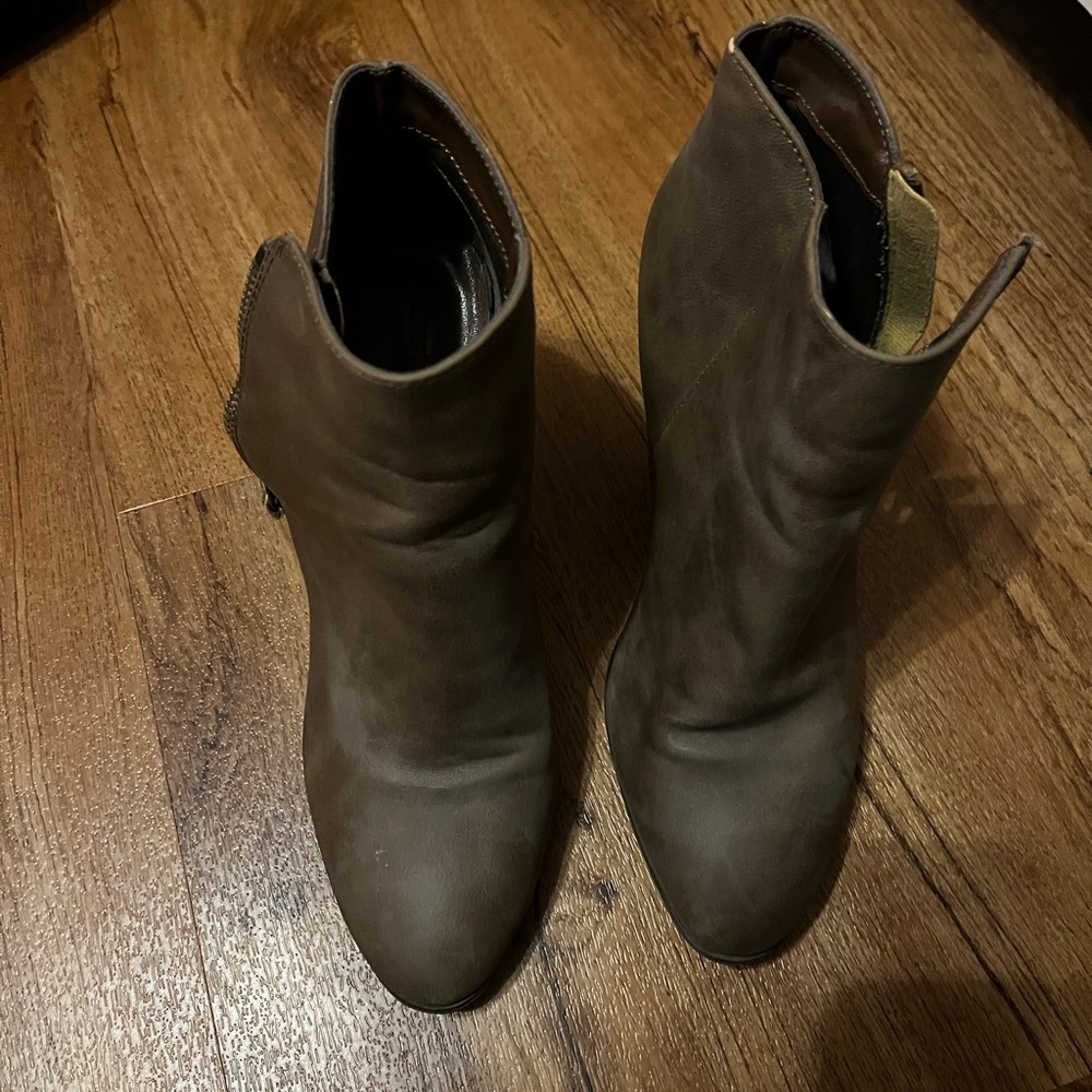 Booties Brown